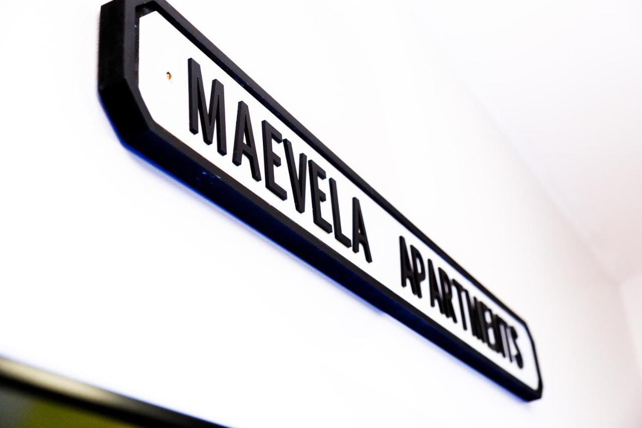 Maevela Apartments - Arcadian Versace Themed Apt ☆ Huge Balcony / Free Parking → Free Netflix -2 Min Walk From Birmingham Hippodrome Theatre, Arcadian, China Town, Sidewalk Club, Gay Village, 5 Mins From New Street Train Station - Birmingham Grand Ce Εξωτερικό φωτογραφία